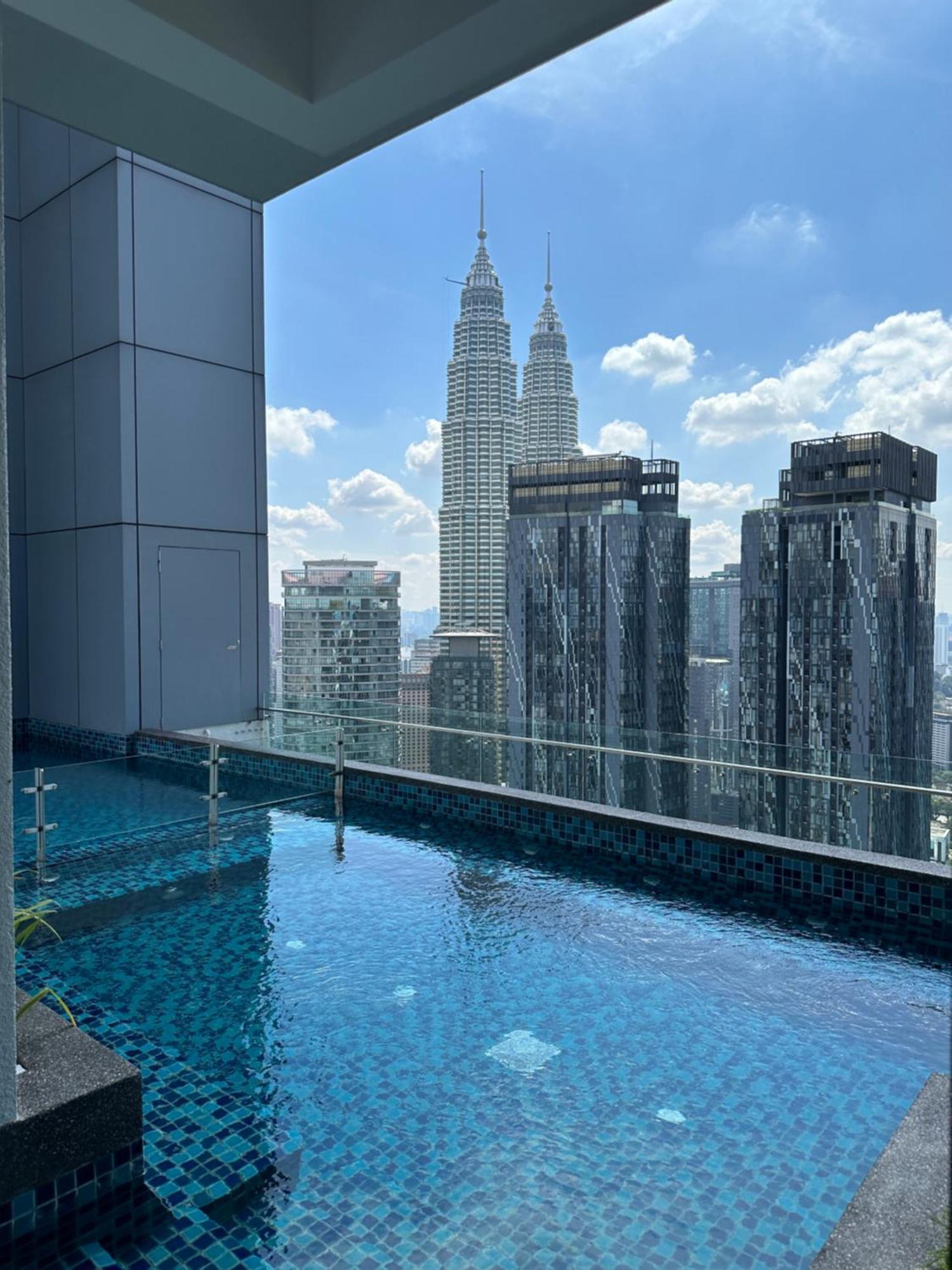 Royce Residences By Romeo Bnb Куала-Лумпур Экстерьер фото